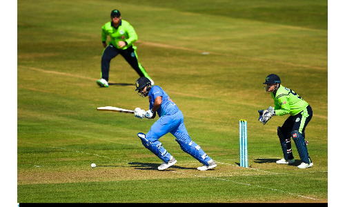 LIVE IND vs IRE: धवन-रोहित की तूफानी बैटिंग, धवन ने 27 गेंद में पूरी की फिफ्टी