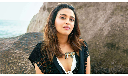 कास्टिंग काउच : उसने मेरा कान KISS करने की कोशिश की और फिर...