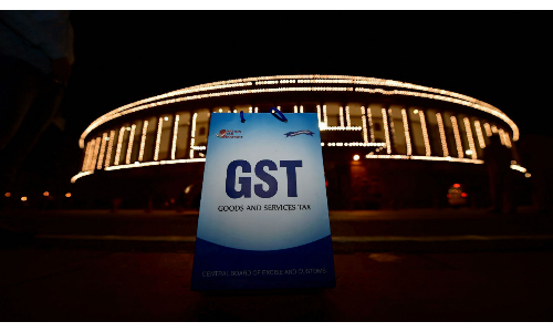 GST के 28% स्लैब में बचे हैं सिर्फ 35 प्रोडक्ट, जानें- किन उत्पादों पर लगता है इतना ज्यादा टैक्स! GST के 28% स्लैब में बचे हैं सिर्फ 35 प्रोडक्ट, जानें- किन उत्पादों पर लगता है इतना ज्यादा टैक्स!