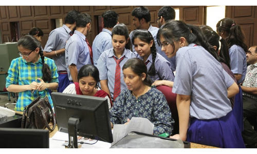 बदहाल स्कूली शिक्षा और निजी संस्थानों के हाल-हवाल बदहाल स्कूली शिक्षा और निजी संस्थानों के हाल-हवाल