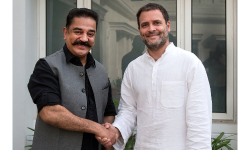 राहुल गांधी से मिले कमल हासन, तमिलनाडु की राजनीति पर हुई चर्चा? राहुल गांधी से मिले कमल हासन, तमिलनाडु की राजनीति पर हुई चर्चा?