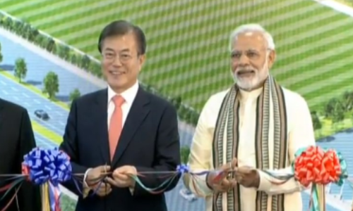 पीएम मोदी ने दुनिया की सबसे बड़ी मोबाइल फैक्ट्री का किया उद्घाटन, पीएम मोदी ने दुनिया की सबसे बड़ी मोबाइल फैक्ट्री का किया उद्घाटन,