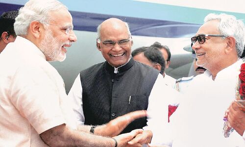 नीतीश महागठबन्धन को कर सकते हैं बाय-बाय , कभी भी लौट सकते हैं बीजेपी के साथ