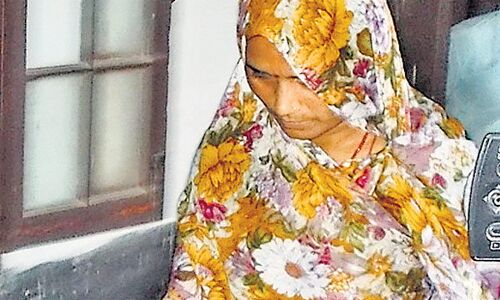 गंडामन मिड-डे मील मामले में प्रिंसिपल मीना देवी को 17 साल की सजा