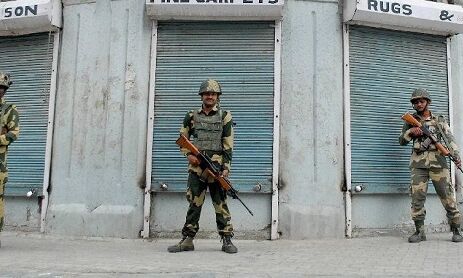 कश्मीर की जरूरत है समाधान,राजनीति और सेना नहीं : डॉ फई