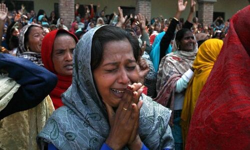 सेना का धनतेरस का तोहफा: पाक की तीन चौकियां ध्वस्त, 8 की मौत