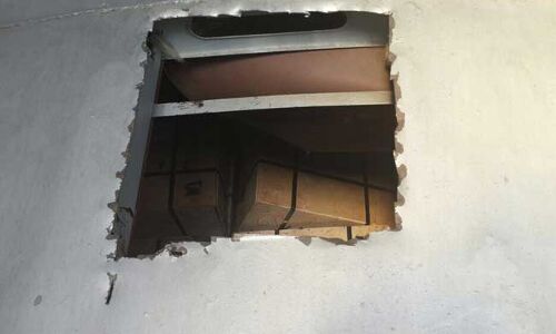 चलती ट्रेन में RBI के 5 करोड़ रुपए की लूट चलती ट्रेन में RBI के 5 करोड़ रुपए की लूट