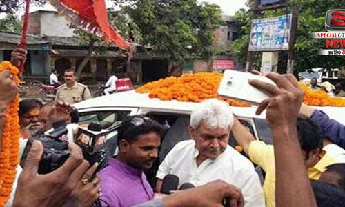 रेल राज्य मंत्री के सामने आपस में भिड़े समर्थक, एक की हालत गंभीर