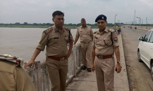 IG ने किया पूरा ज़ोन अलर्ट, फैजाबाद कैशवैन लूट के प्रयास में सघन चेकिंग