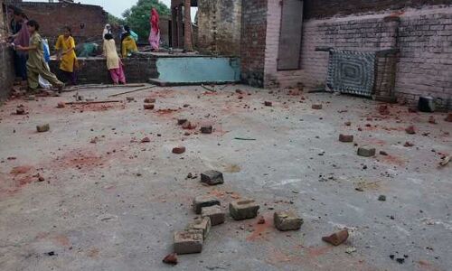 यूपी के बिजनौर में छेड़छाड़ को लेकर सांप्रदायिक बवाल, तीन की हत्या