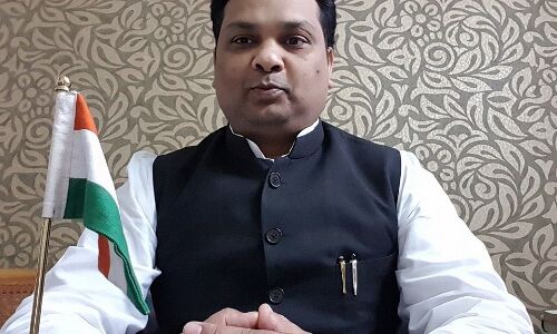 आशु मलिक ने पवन पांडेय मुर्दाबाद के नारे गजियाबाद में लगवाये