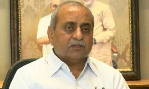 बात सत्ता की नहीं लड़ाई मान सम्मान की है - नितिन पटेल