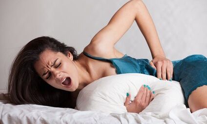 भारत में पहली बार पीरियड आने पर लड़कियों के साथ जो होता है सुनकर हैरान हो जायेंगे!