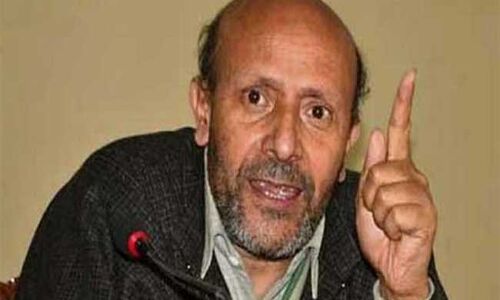 कश्मीर में जनमत संग्रह मार्च निकाल रहे इंजीनियर रशीद ने फेंकी पुलिसकर्मी की टोपी