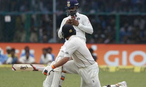 कानपुर: टीम इंडिया की किस्मत खराब, कैच के बाद भी लैथम नहीं हुए आउट? देखें विडियो कानपुर: टीम इंडिया की किस्मत खराब, कैच के बाद भी लैथम नहीं हुए आउट? देखें विडियो