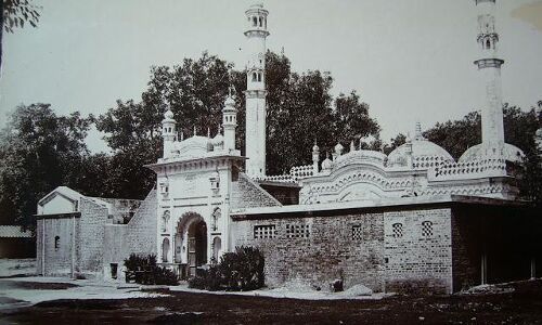 मस्जिद से ऐलान:  पुलिस वालों को मारो और अपने भाईयों को छुड़ाओ