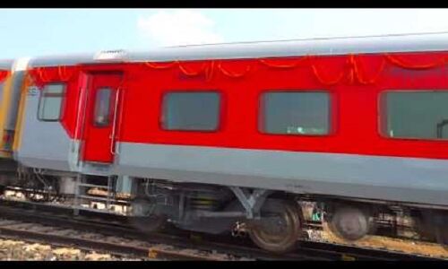 बाल-बाल बची राजधानी एक्सप्रेस बाल-बाल बची राजधानी एक्सप्रेस