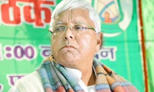 चारा घोटाले में लालू यादव की बढ़ीं मुश्किलें! चारा घोटाले में लालू यादव की बढ़ीं मुश्किलें!