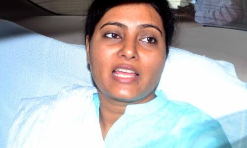 अभी अभी केंद्रीय मंत्री अनुप्रिया पटेल का हुआ एक्सीडेंट अभी अभी केंद्रीय मंत्री अनुप्रिया पटेल का हुआ एक्सीडेंट