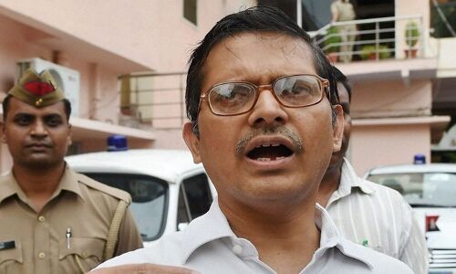 आईपीएस अमिताभ के खिलाफ लिखा मुक़दमा झूठा पाया गया!