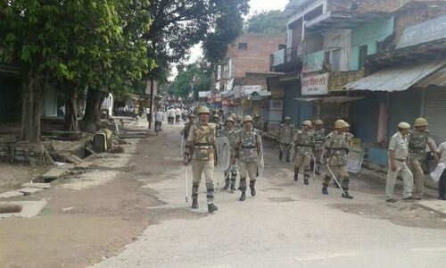 यूपी के जौनपुर में भड़की सांप्रदायिक हिंसा, जमकर पथराव और तोड़फोड़