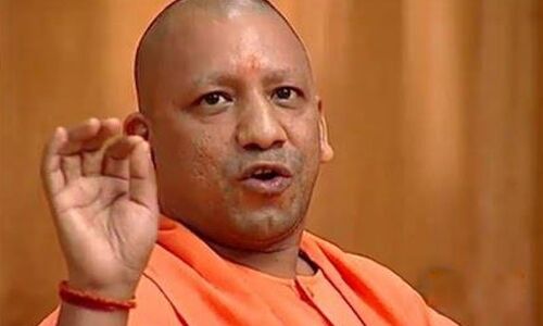 अब मंत्रियों को बर्खास्त करके साख बचाने में जुटे मुख्यमंत्री  :योगी आदित्य नाथ