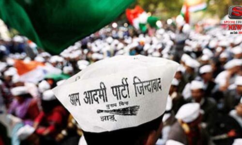 आप महिला नेता का आरोप, मेरे सहित 52 और महिलाओं का हुआ यौन शोषण