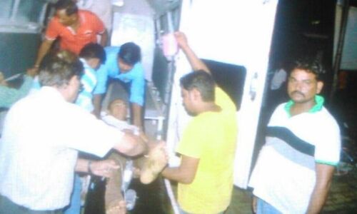 अयोध्या में बेकाबू ट्रक ने डिवाइडर पर सो रहे श्रद्धालुओं को रौंदा, सात की मौत