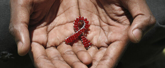 जब हर एचआईवी पॉज़िटिव व्यक्ति को जीवनरक्षक दवाएँ मिलेंगी तभी एड्स उन्मूलन सम्भव है