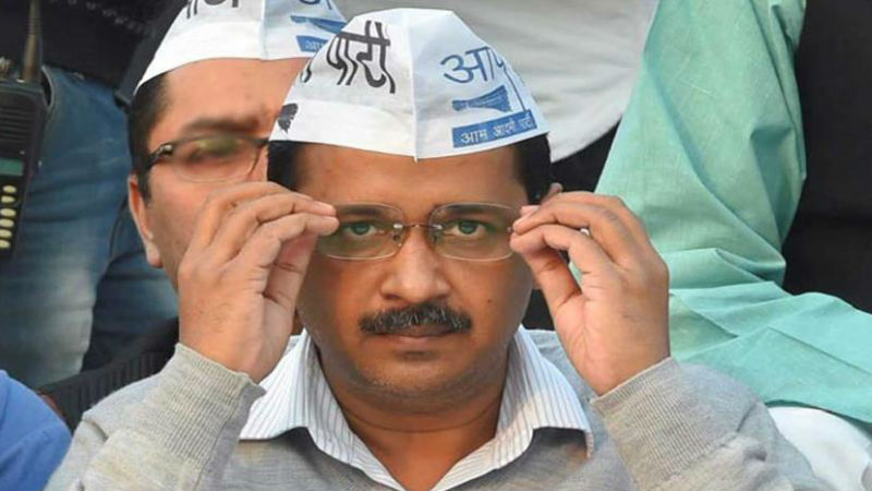 दिल्ली : CM केजरीवाल की बेटी को अपहरण की धमकी देने वाले को पुलिस ने हिरासत में लिया! दिल्ली : CM केजरीवाल की बेटी को अपहरण की धमकी देने वाले को पुलिस ने हिरासत में लिया!
