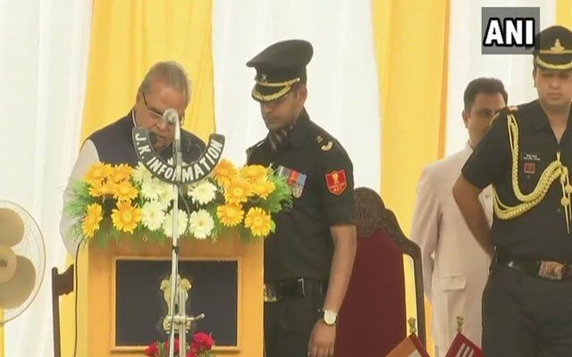 सत्यपाल मलिक ने जम्मू-कश्मीर के राज्यपाल के रूप में ली शपथ