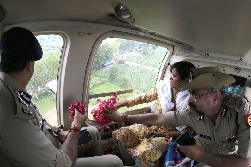 मेरठ ज़ोन में एडीजी जोन प्रशांत कुमार और कमिश्नर अनीता सी मेश्राम ने किया कांवड़ यात्रा का हवाई सर्वेक्षण