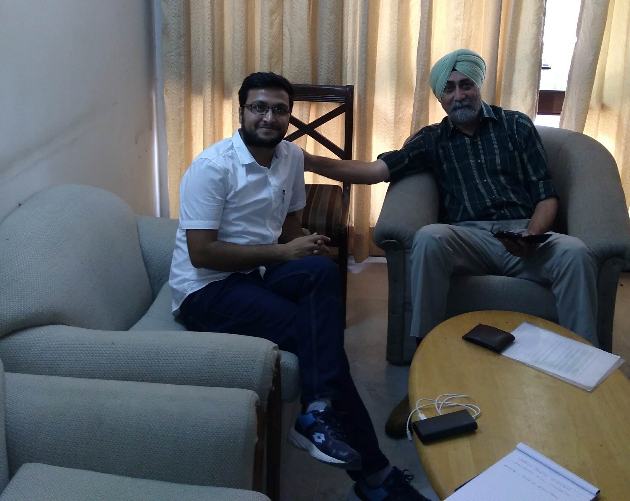 चम्पारण के किसानों की समस्या को लेकर दिल्ली में सरदार वीएम सिंह से मिले समाजसेवी गोविंद कुमार चम्पारण के किसानों की समस्या को लेकर दिल्ली में सरदार वीएम सिंह से मिले समाजसेवी गोविंद कुमार