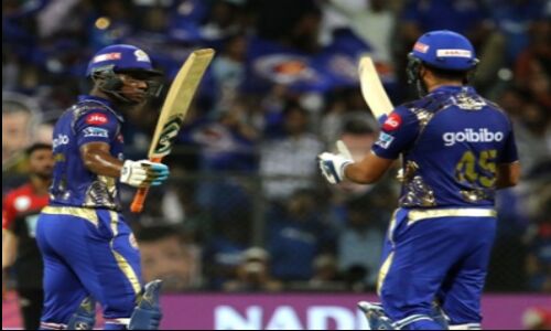 IPL11: रोहित की तूफानी पारी की बदौलत मुम्बई ने बैंगलोर को दिया 214 रनों का लक्ष्य