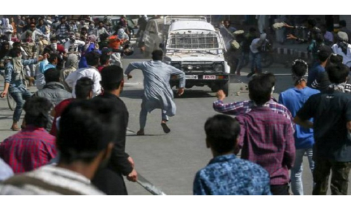 श्रीनगर: CRPF की गाडी की टक्कर से युवक की मौत,पुलिस ने सीआरपीएफ के खिलाफ दर्ज की एफआईआर