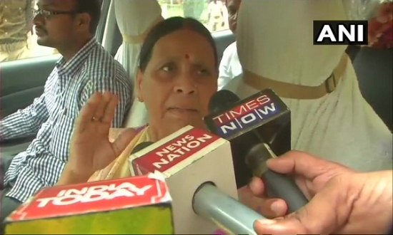 गिरिराज के बयान पर राबड़ी देवी का पलटवार,पूरे देश के आतंकवादी बीजेपी के दफ्तर में बैठे है।