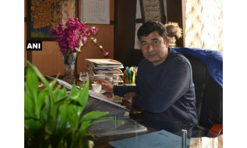 जम्मू-कश्मीर में BJP नेता पर आतंकी हमला, 1 पुलिसकर्मी घायल