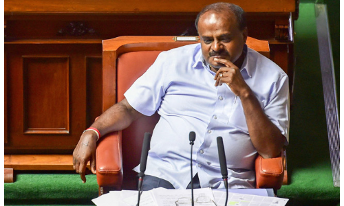 कर्नाटक सरकार ने किसानों को दी बड़ी राहत, कर्ज माफी को दी मंजूरी कर्नाटक सरकार ने किसानों को दी बड़ी राहत, कर्ज माफी को दी मंजूरी