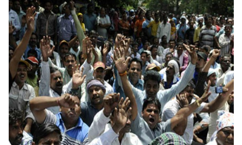 सरकार का बड़ा फैसला, 3 लाख संविदा कर्मियों की नौकरी होगी पक्की! सरकार का बड़ा फैसला, 3 लाख संविदा कर्मियों की नौकरी होगी पक्की!