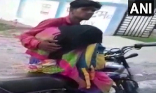 MP : मां के शव को पोस्टमार्टम के लिए बाइक से बांध किया कई किलोमीटर का सफर