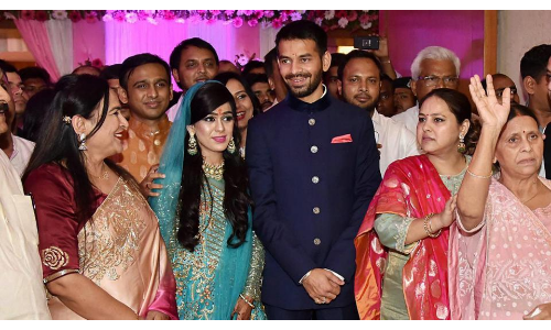 तेजप्रताप-ऐश्वर्या की शादी : 50 घोड़े और करीब 7000 गेस्ट, खाने में  नहीं बनेगा नॉनवेज!