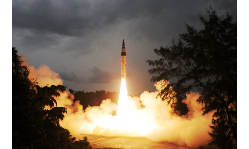 भारत ने अग्नि-5 का किया सफल परीक्षण, मिसाइल की जद में होंगे पाक और चीन