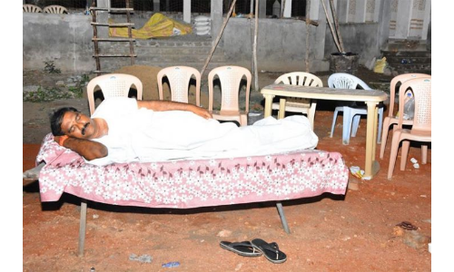 इस विधायक ने श्मशान में किया डिनर और गुजारी पूरी रात, जानिए- क्यों?