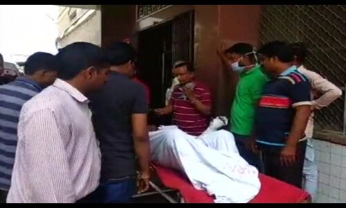 भारत बंद से आहत RSS कार्यकर्ता ने खुद को लगा ली आग, फिर दौड़ते हुए लगाए भारत माता के नारे भारत बंद से आहत RSS कार्यकर्ता ने खुद को लगा ली आग, फिर दौड़ते हुए लगाए भारत माता के नारे