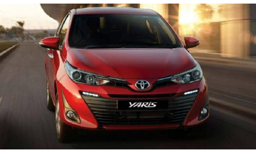 Toyota ने भारत में लांच की धांसू कार यारिस, जानिए इसके शानदार फीचर्स और कीमत Toyota ने भारत में लांच की धांसू कार यारिस, जानिए इसके शानदार फीचर्स और कीमत