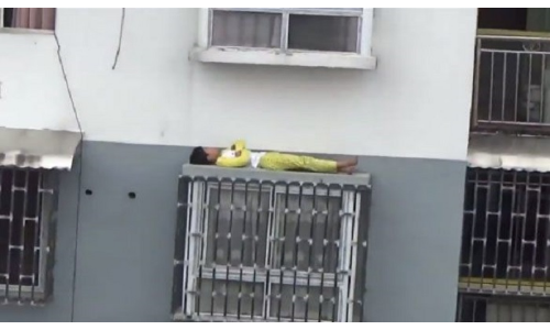 पापा ने बेटे को डांटा तो उसने किया कुछ ऐसा की हर कोई रह गया हैरान