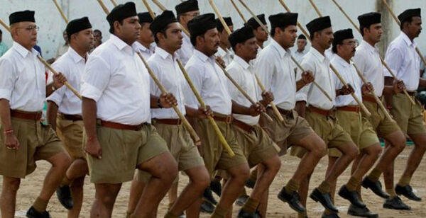 योगी सरकार और पुलिस से दूर रहें स्वयंसेवक : RSS