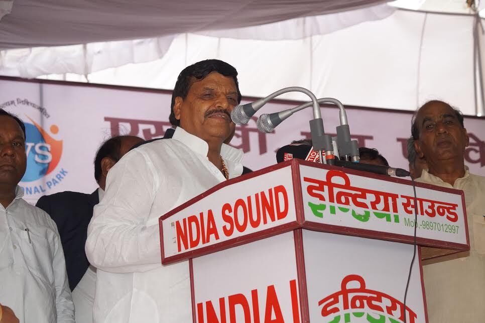 बोले शिवपाल नहीं मानी बात तो दे दूंगा इस्तीफा! बोले शिवपाल नहीं मानी बात तो दे दूंगा इस्तीफा!