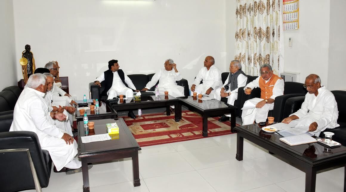MLC के 2 शिक्षक और 3 स्नातक उम्मीदवारों की चर्चा MLC के 2 शिक्षक और 3 स्नातक उम्मीदवारों की चर्चा