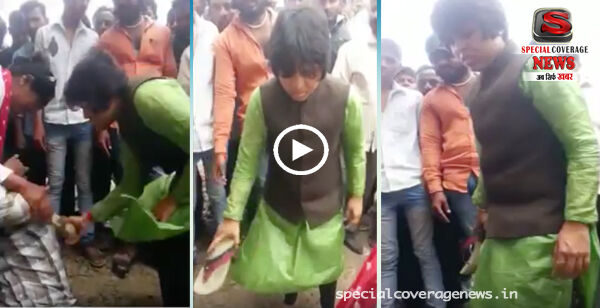 तृप्ति देसाई ने सरेआम युवक को चप्पलों से पीटा, वीडियो वायरल तृप्ति देसाई ने सरेआम युवक को चप्पलों से पीटा, वीडियो वायरल